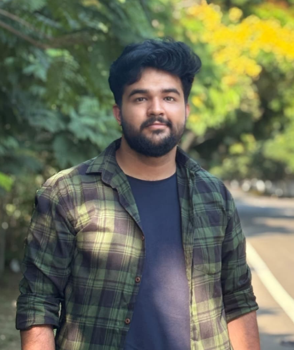 Vivek Shukla